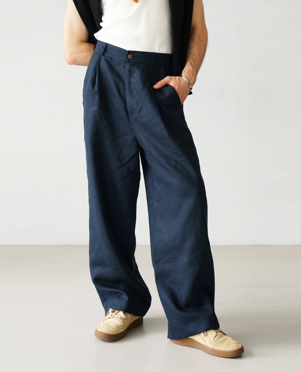Capri Linen Relaxed Trousers - Image 4