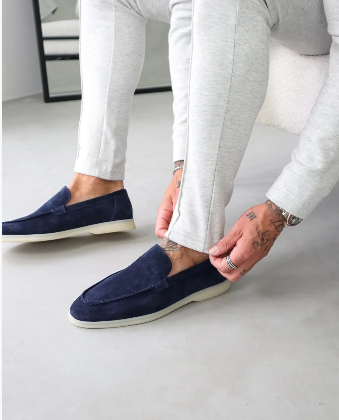 Arveilo Suede Loafers - Image 7