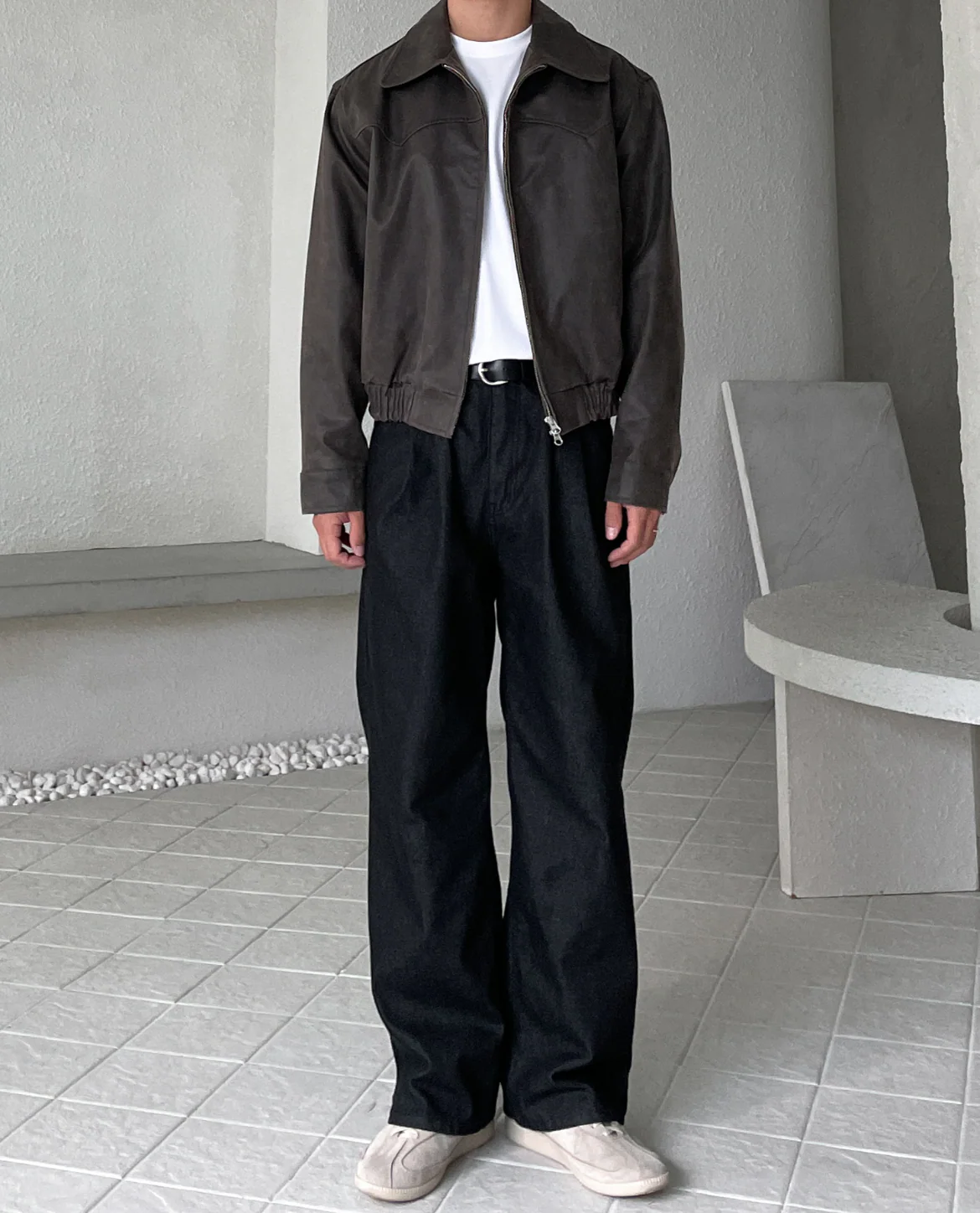 Lyon Straight-Leg Jeans - Image 4