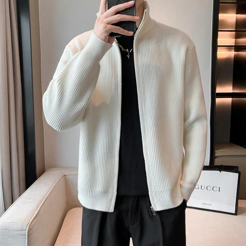 The Nive Cashmere Cardigan - Image 4