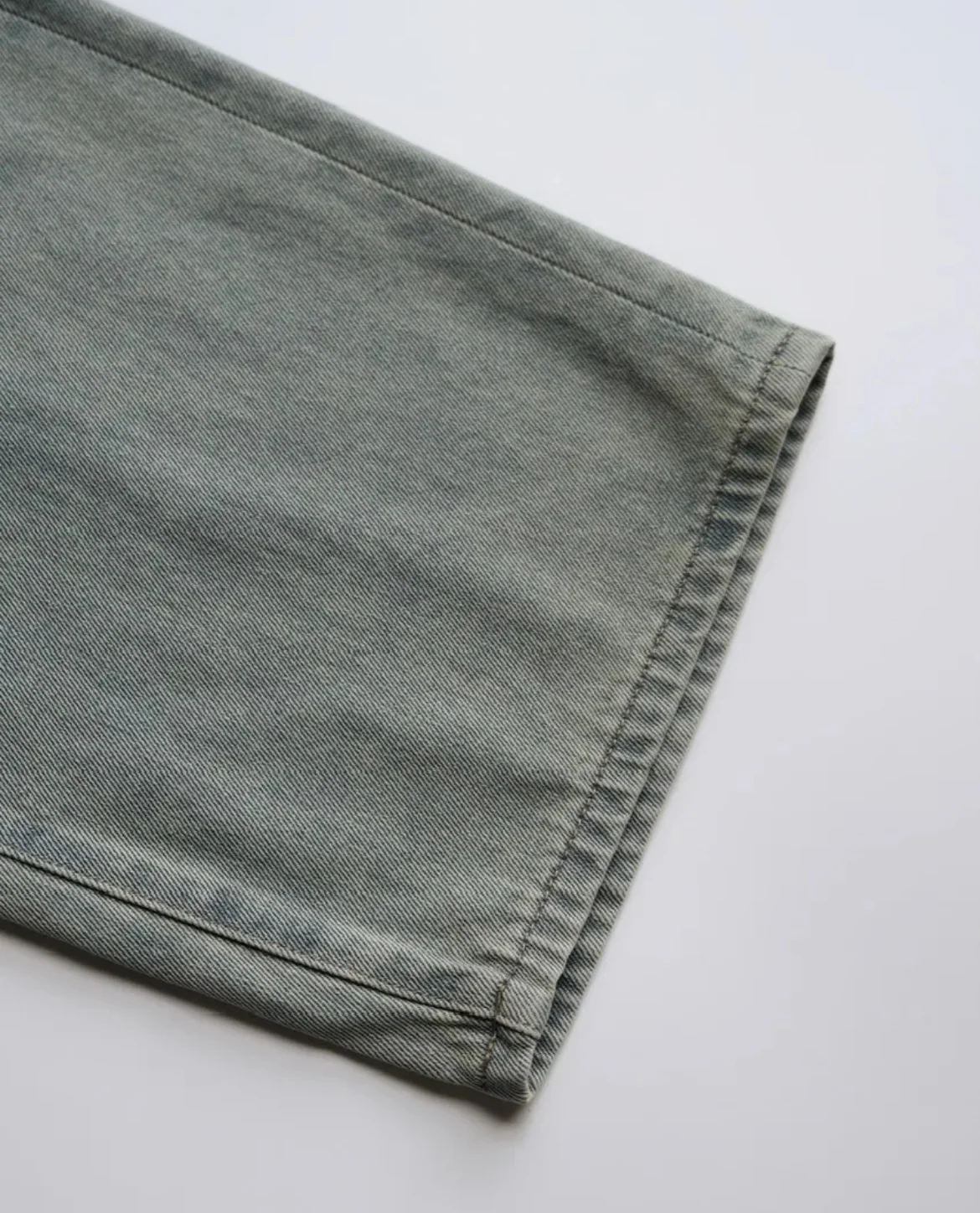 Turin Relaxed Washed Jeans - Image 7